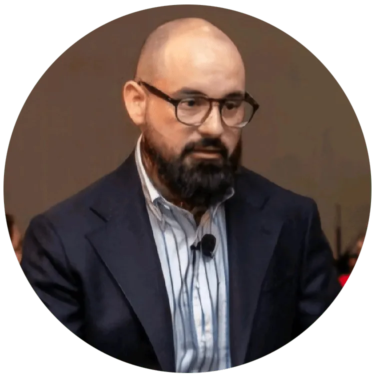 Enmanuel Tirado Headshot