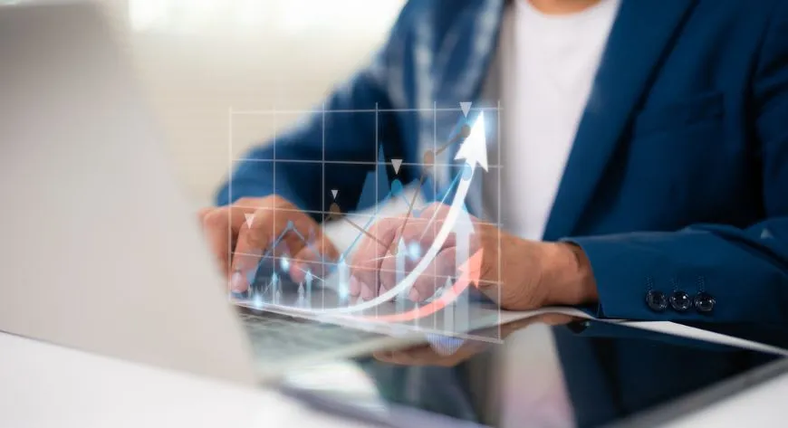 Pricing strategies to maximize customer lifetime value, blog thumbnail