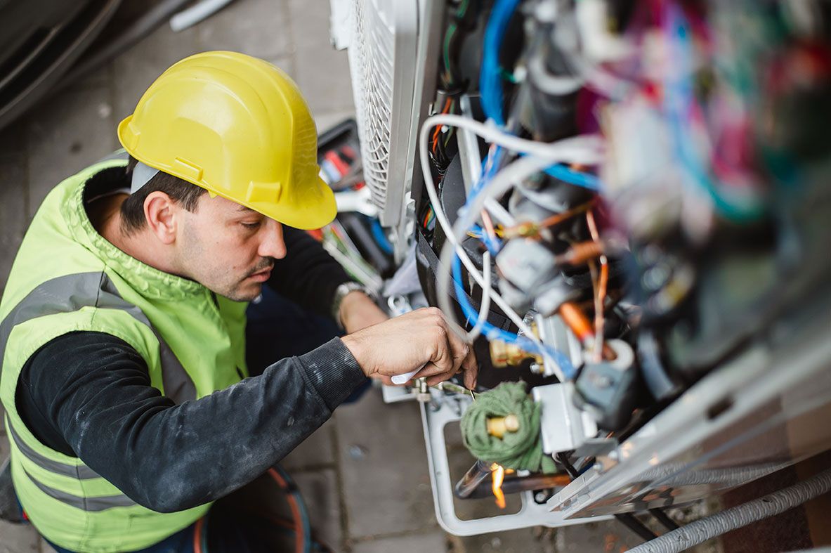 How PROS helped a leading industrial manufacturer reduce quote time, image